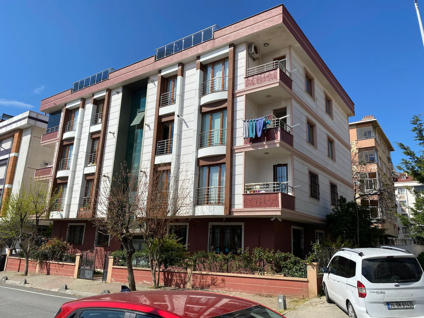 Yalçın Apartment (Küçükçekmece), photo 1 of 2
