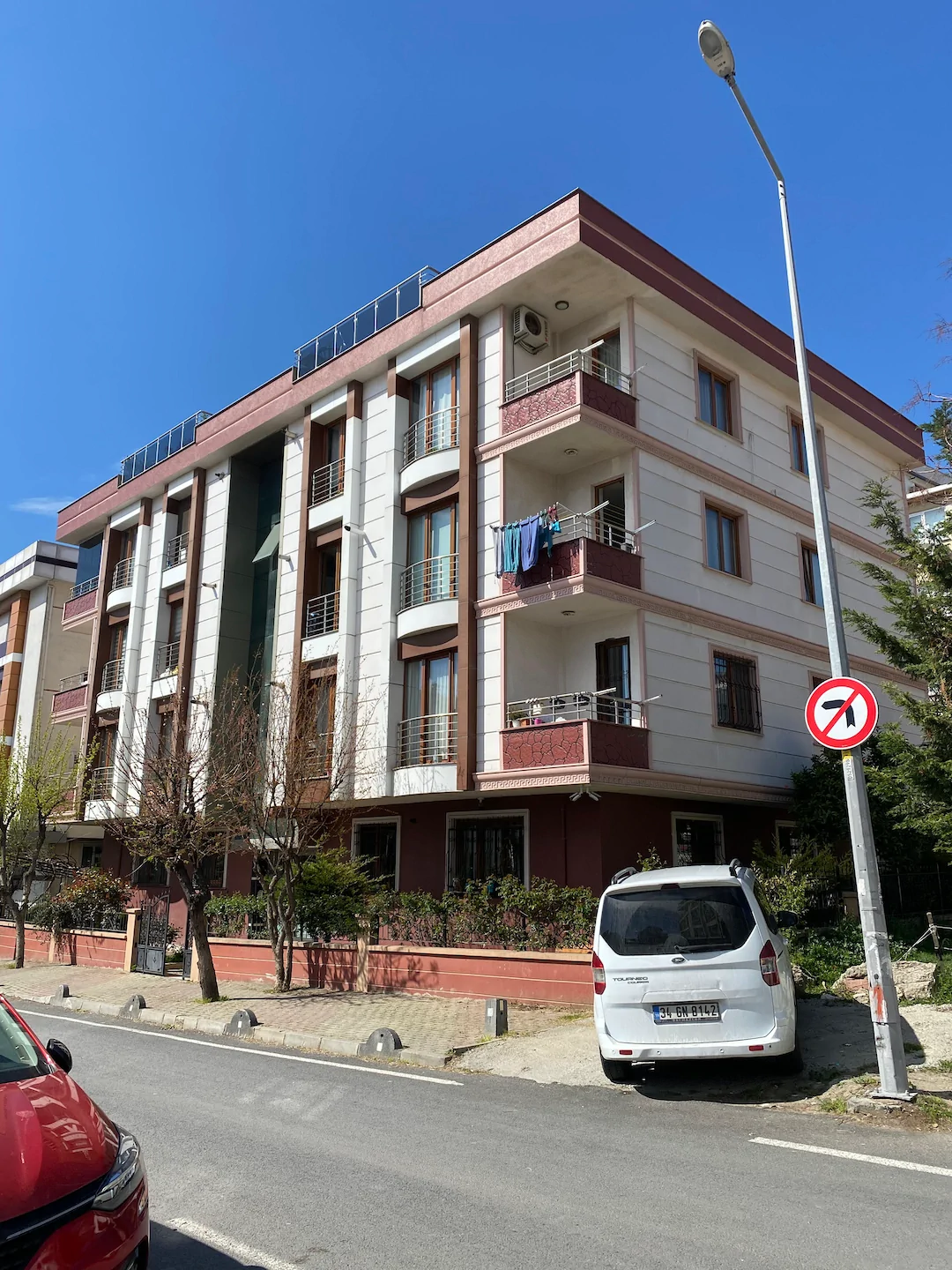 Yalçın Apartment (Küçükçekmece), photo 2 of 2